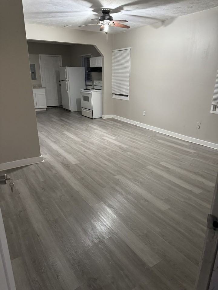 3035 N Ritter Ave - Photo 3 of 8