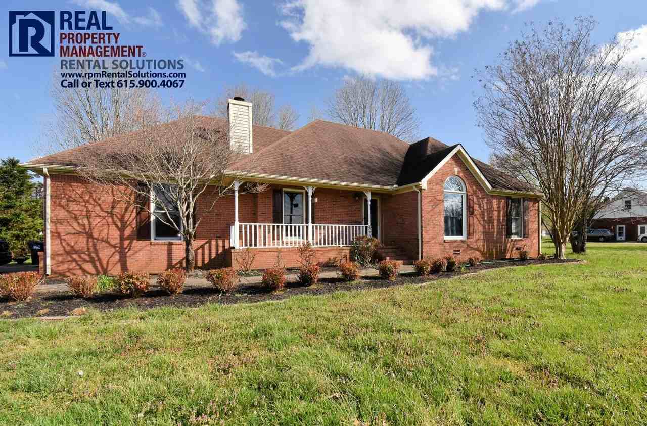 2201 Valley Grove Dr - Photo 2 of 21