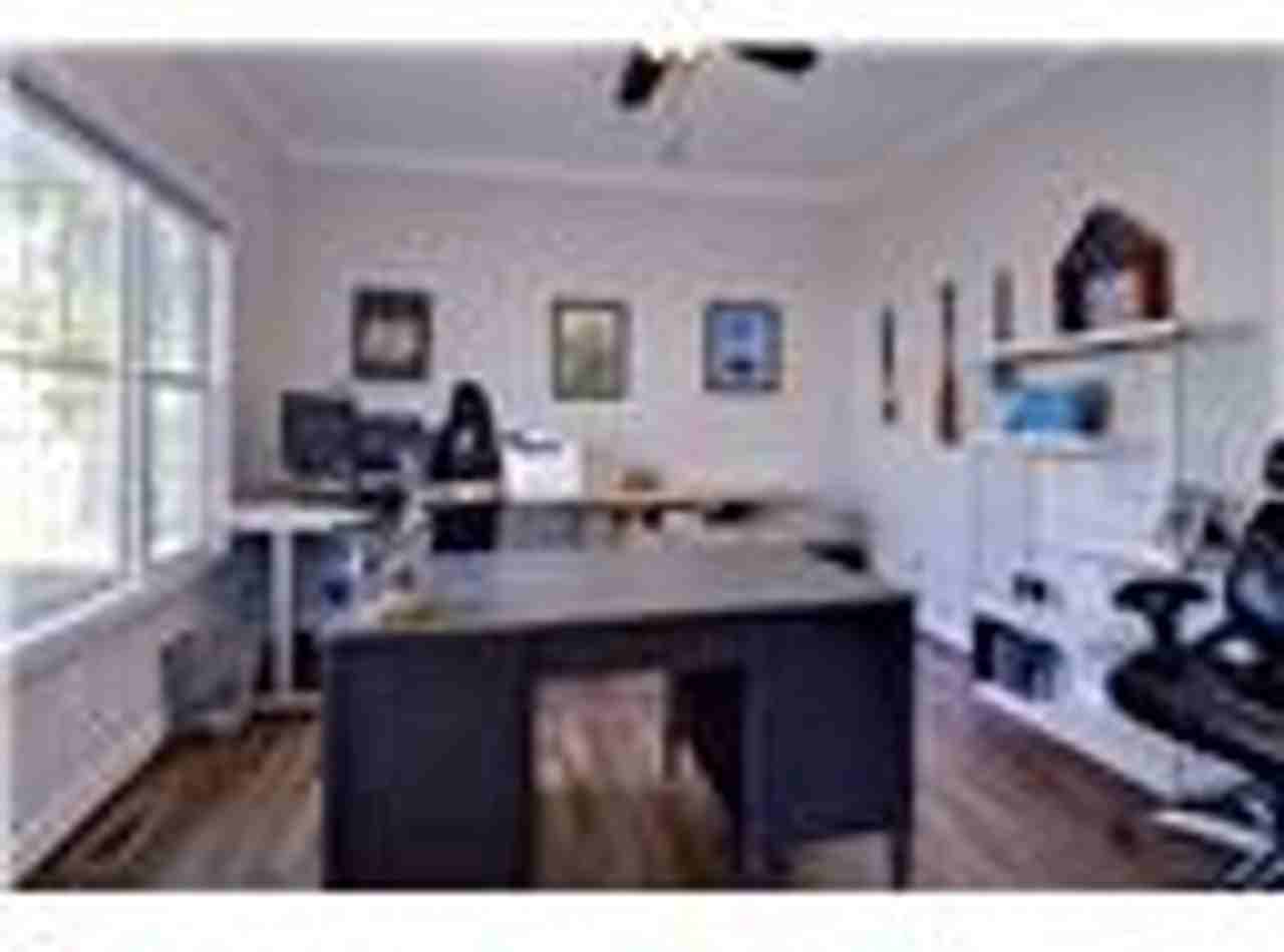 246 Barclay Rd - Photo 3 of 12