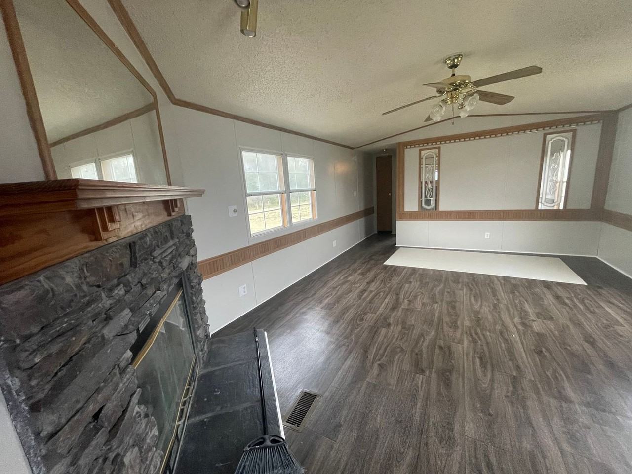 400 Little Dove Rd - Photo 3 of 19
