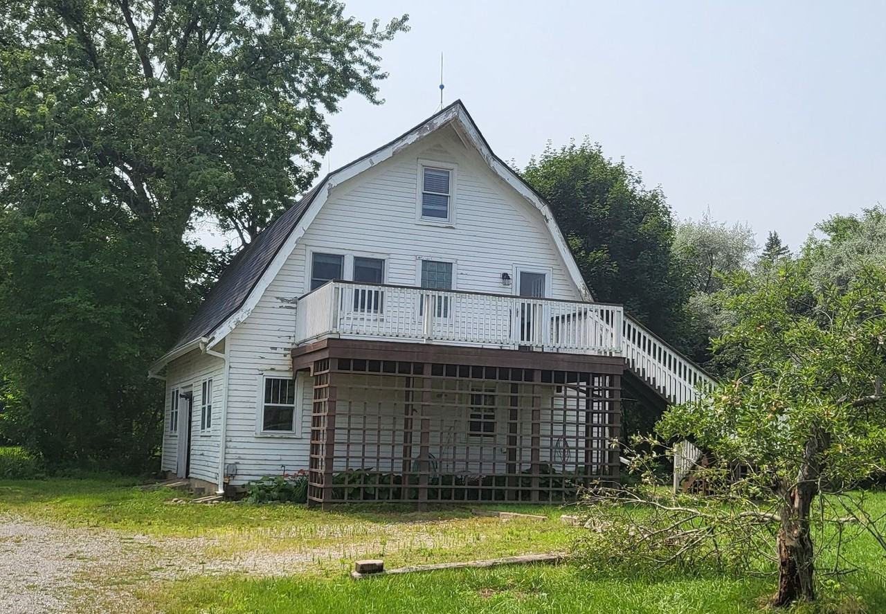 1141 N Dye Rd - Photo 2 of 26