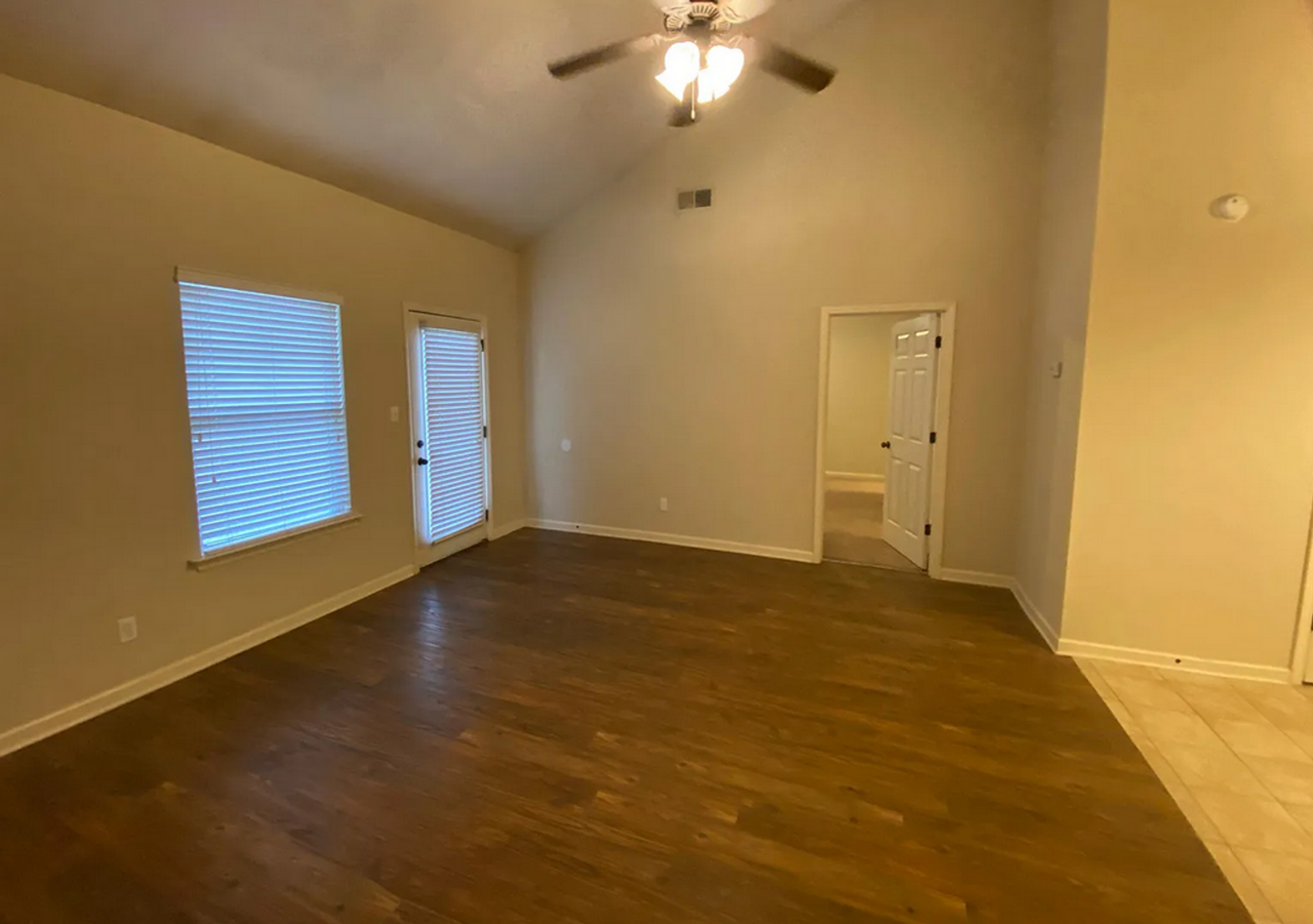 101 Saucer Ln - Photo 6 of 23