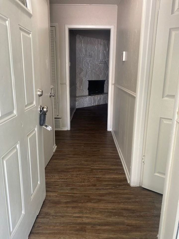 625 Judith St - Photo 6 of 10