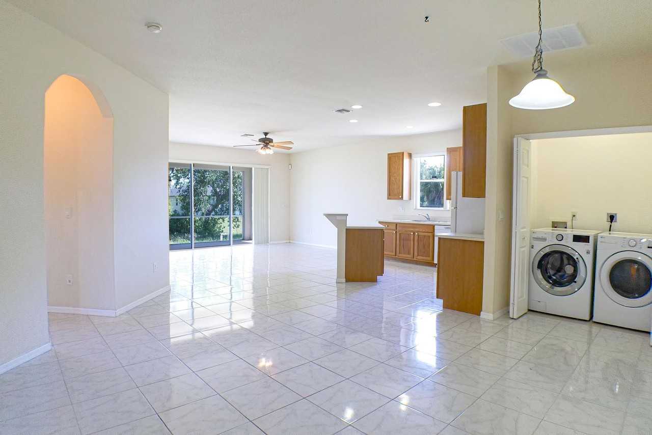 2514 55th St Sw - Photo 3 of 20