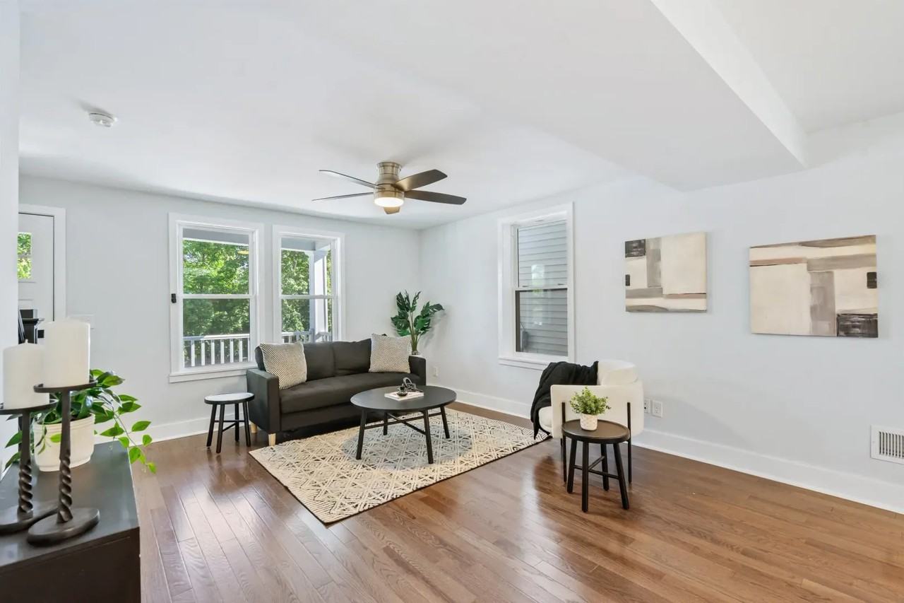 7122 Baker St - Photo 3 of 26