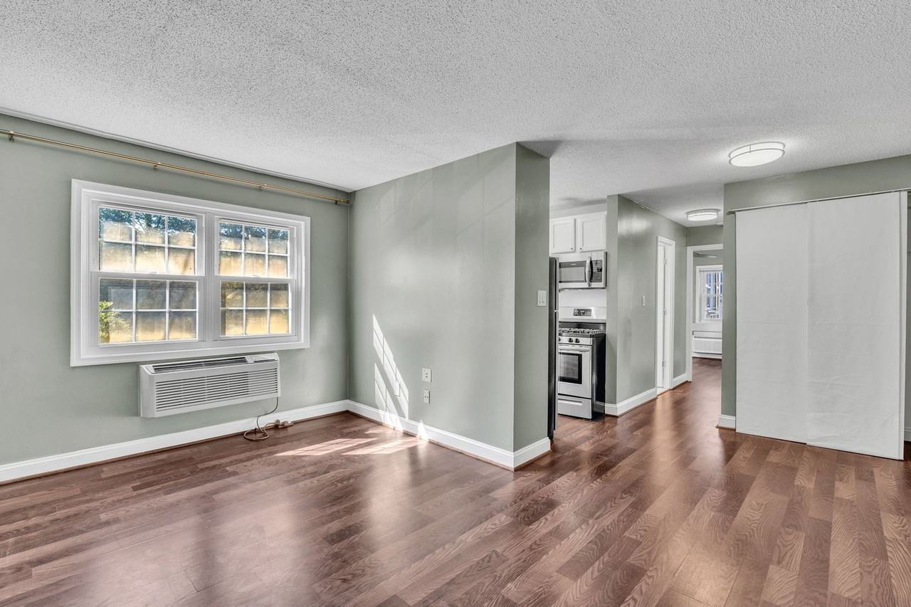 2237 Farrington Ave #203 - Photo 2 of 20