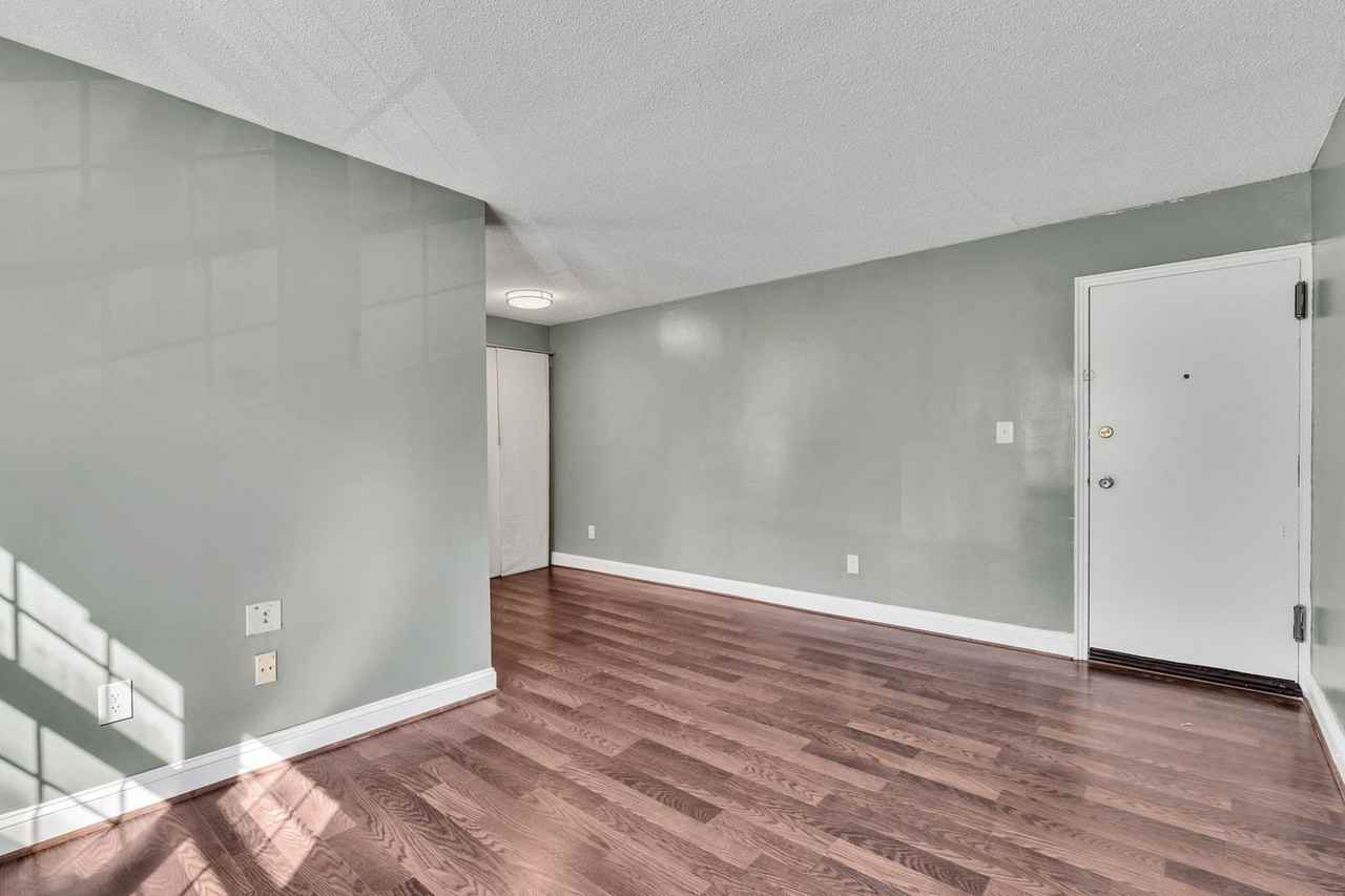 2237 Farrington Ave #203 - Photo 4 of 20