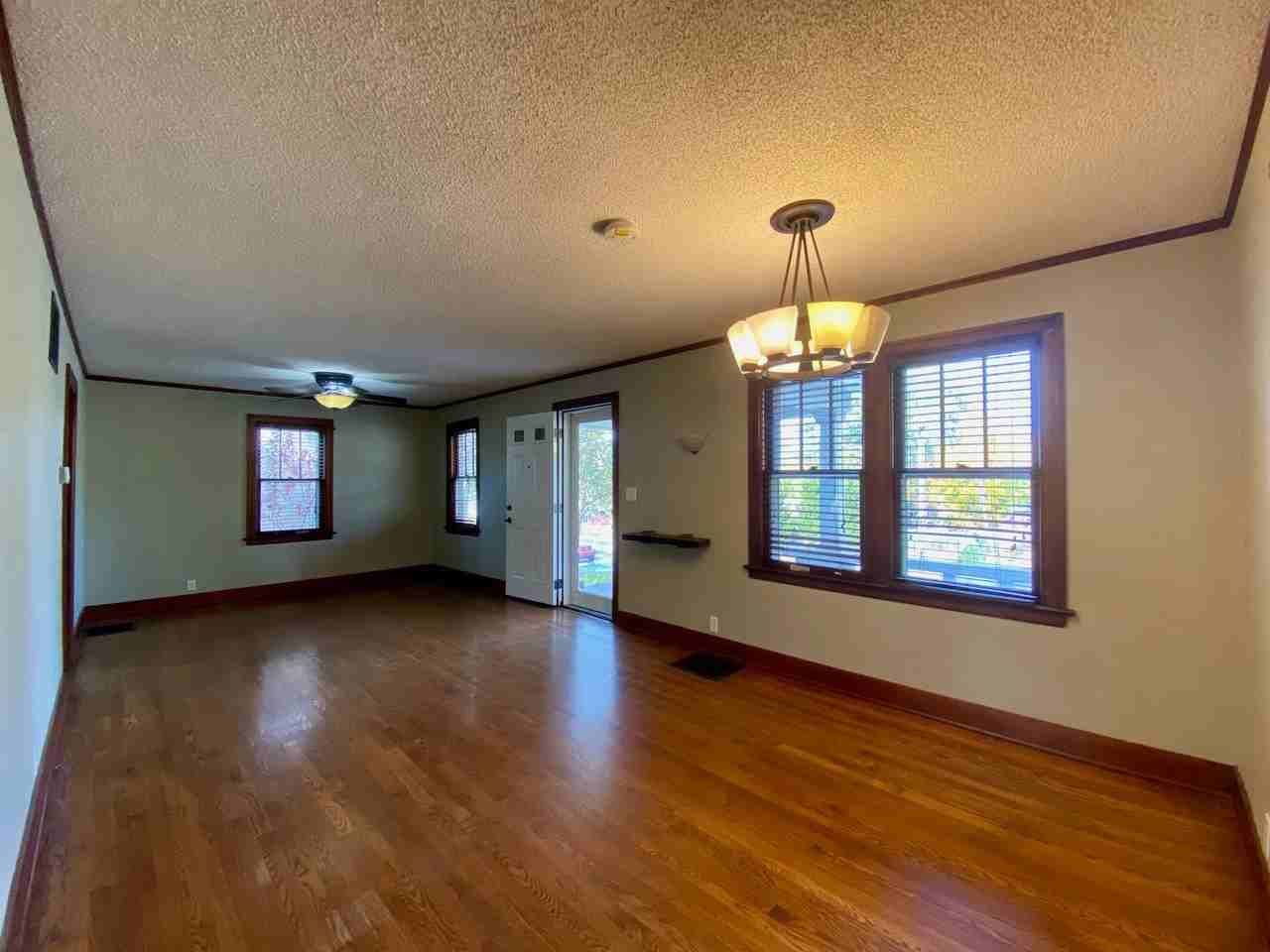4109 W 47th St - Photo 3 of 13