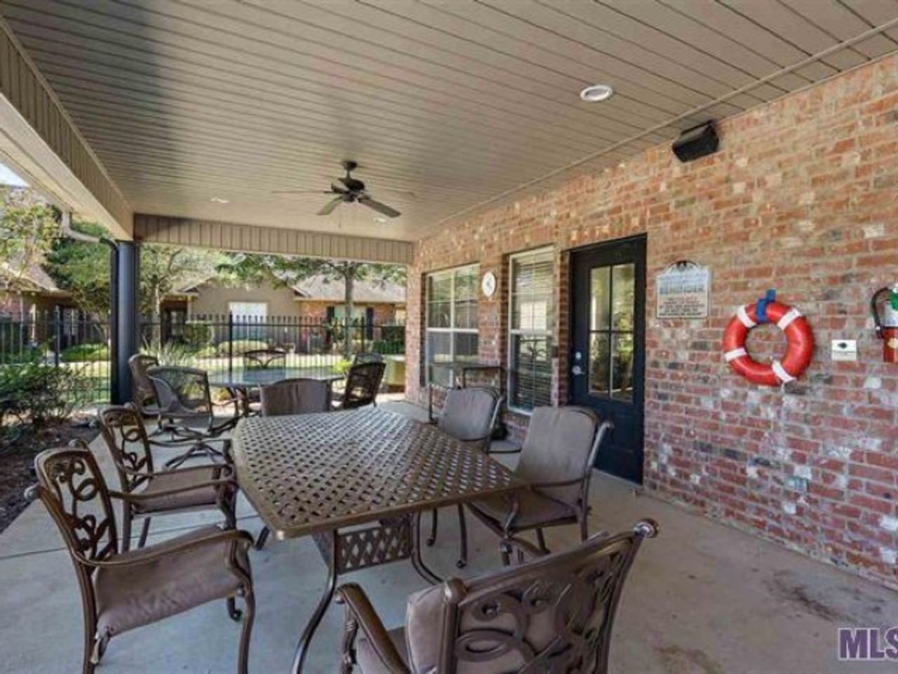 4848 Windsor Vlg Dr #19 - Photo 5 of 14