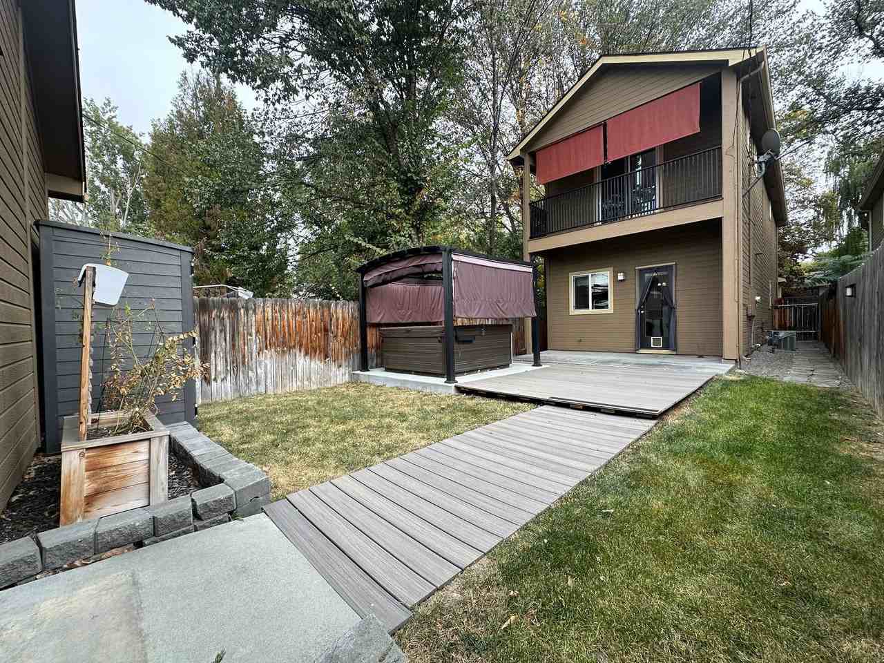 2109 N 34th St - Photo 3 of 14