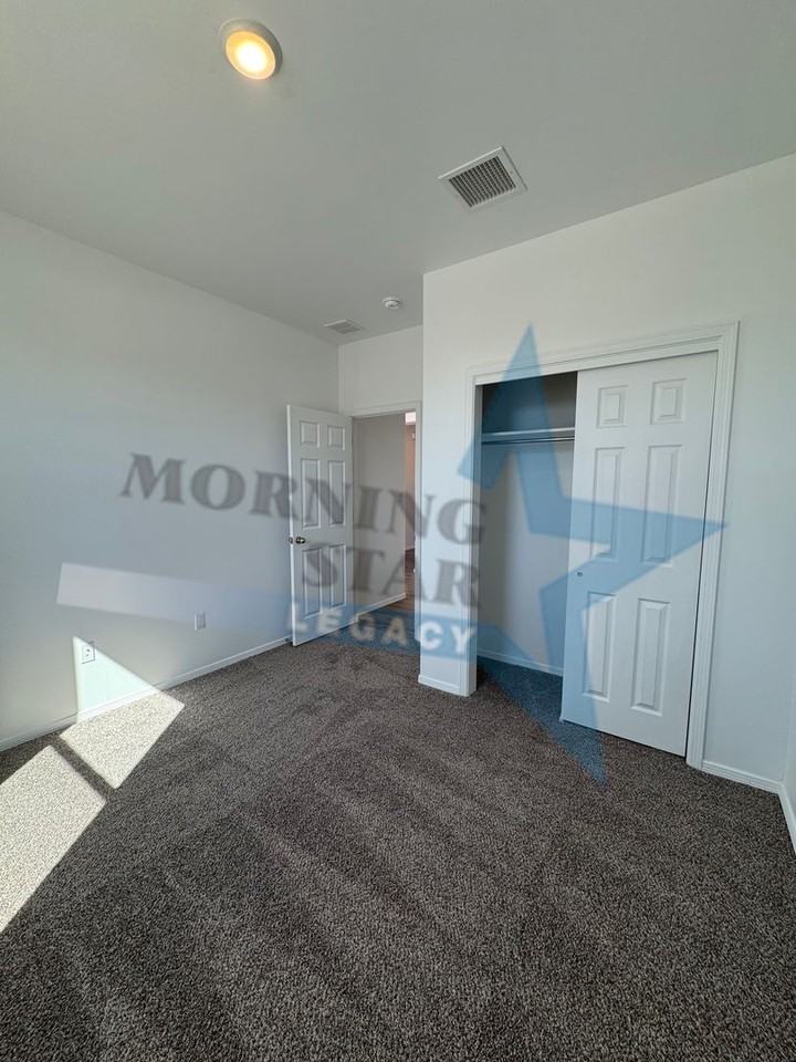 4089 Pacific Loop - Photo 6 of 39