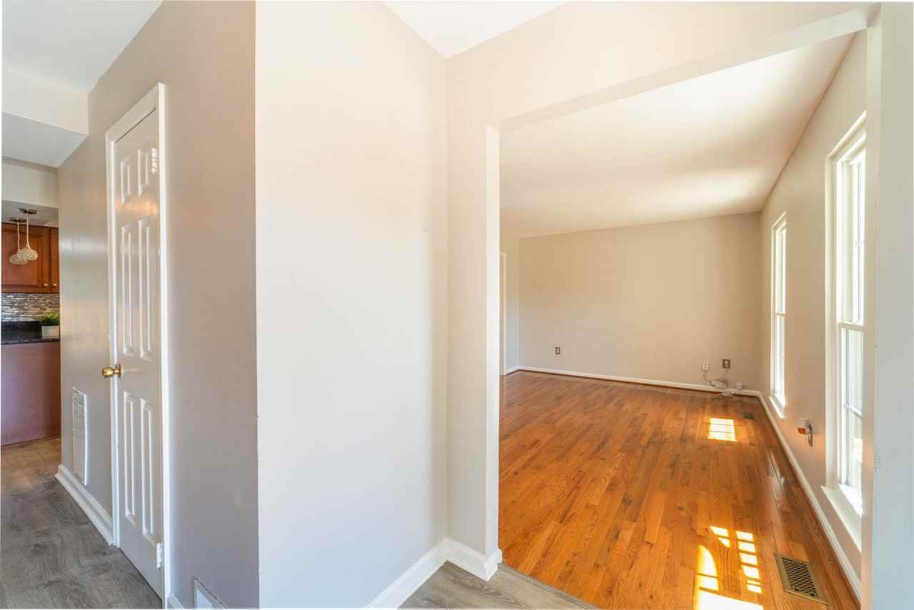 3528 Turbridge Dr - Photo 2 of 44