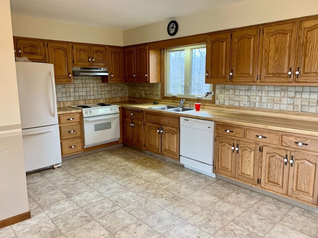 1515 Township Road 388 - Photo 2 of 28