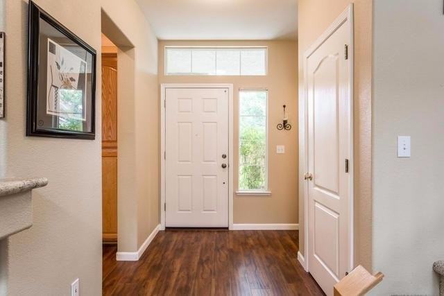 303 Marsalla Dr - Photo 3 of 20