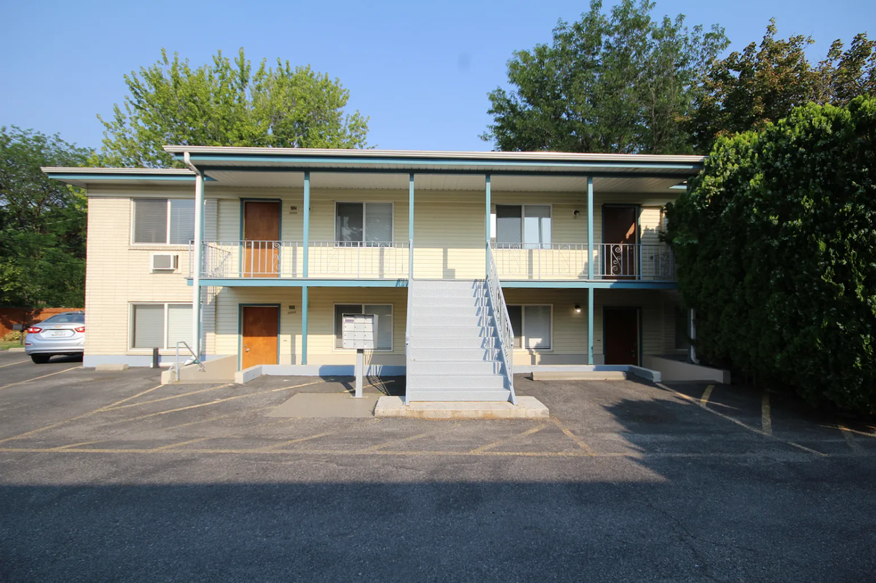 Belmont Apartments - Photo 7 of 12