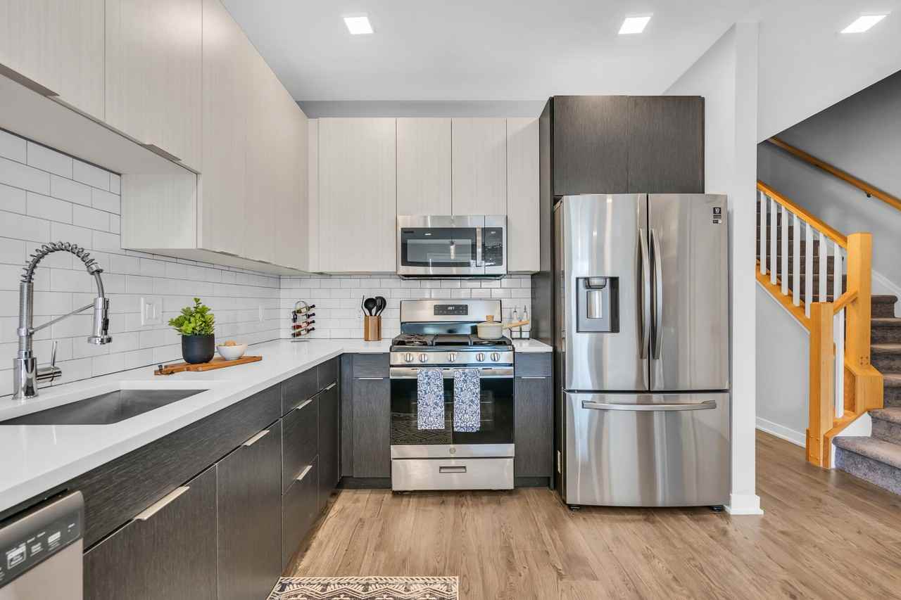 202 Park - Photo 5 of 97