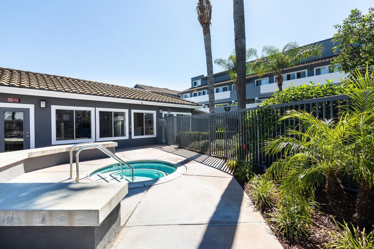 Emerald Ridge Apartments - Photo 4 of 50