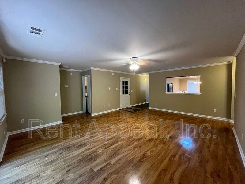 2658 Rolling Brook Trl - Photo 5 of 16