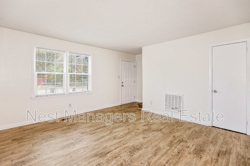 816 Pilot Ave - Photo 4 of 16