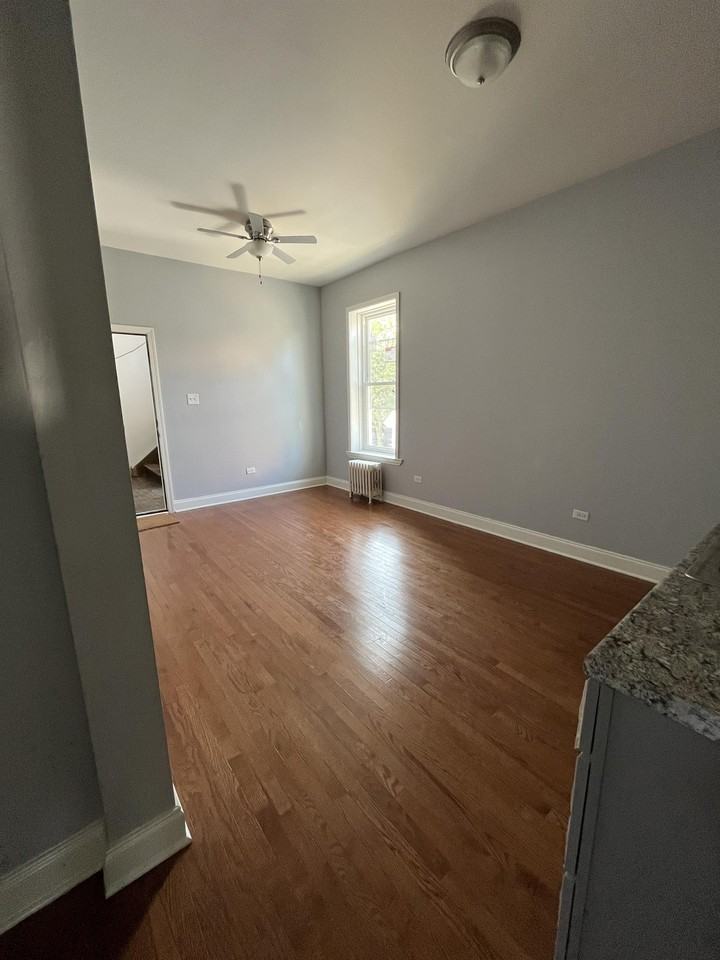 7817 South South Shore Drive - Photo 4 of 10