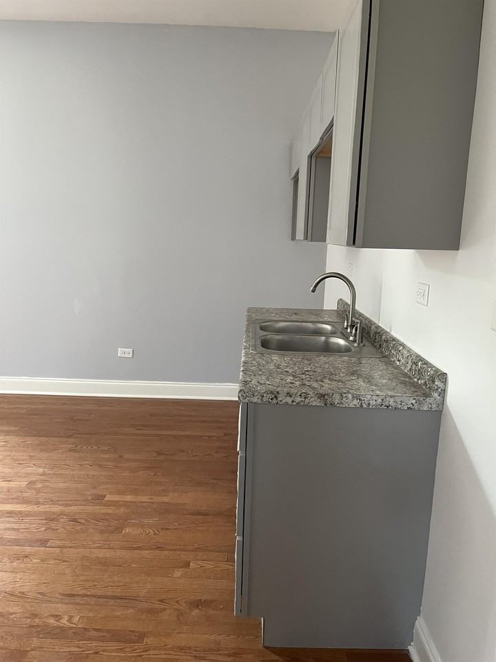 7817 South South Shore Drive - Photo 5 of 10