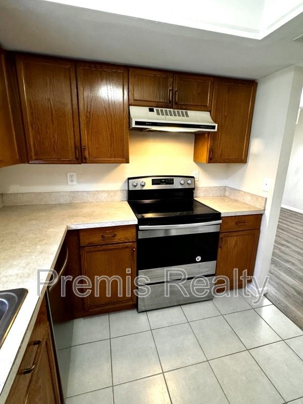 112 Hammock Pine Blvd - Photo 6 of 16