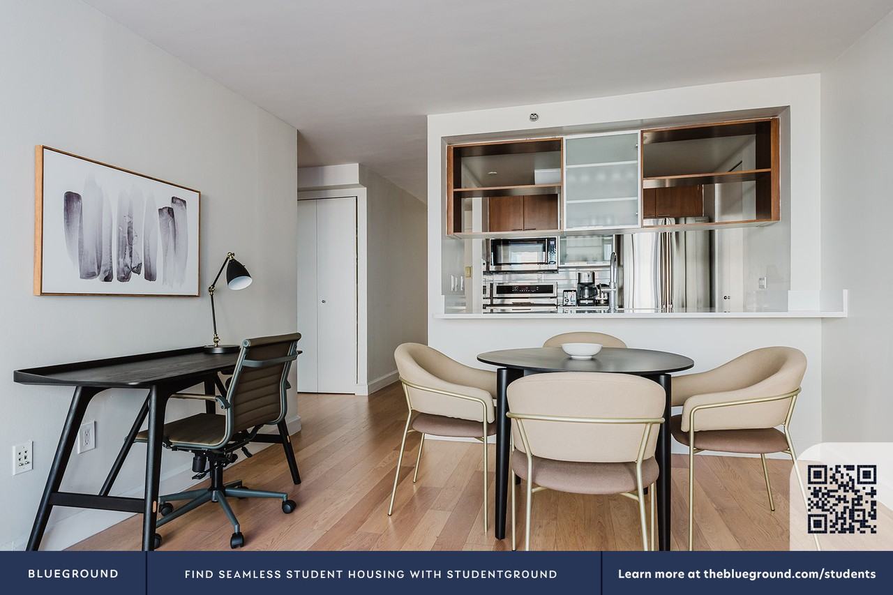 130 West 15th Street - Photo 7 of 50