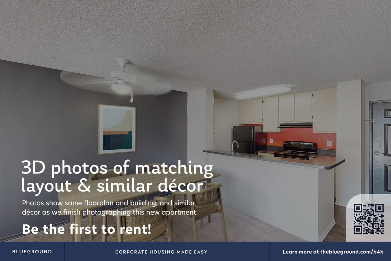 3883 Ingraham St #1090A - Photo 5 of 11