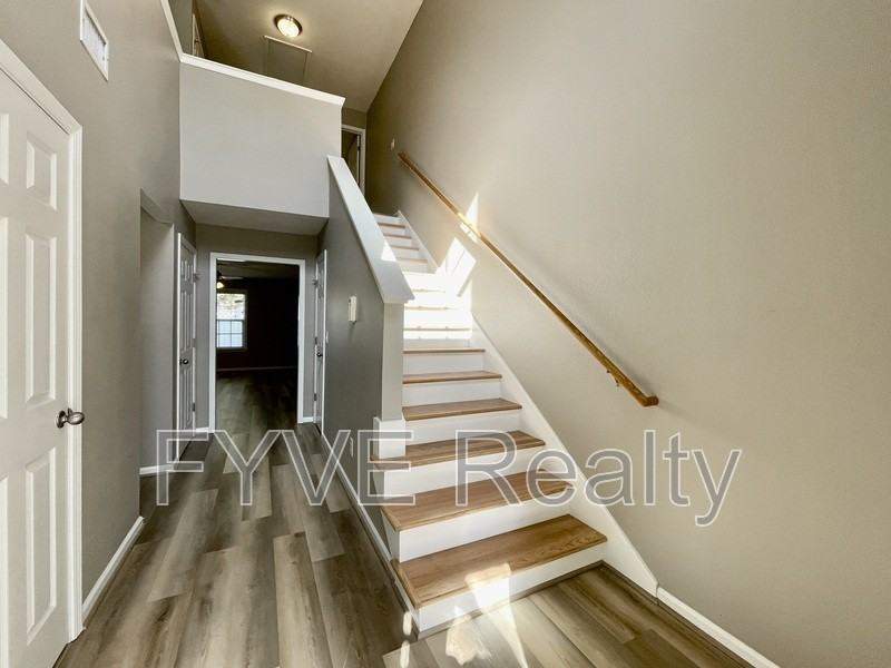 131 Antler Ridge Cir - Photo 3 of 27