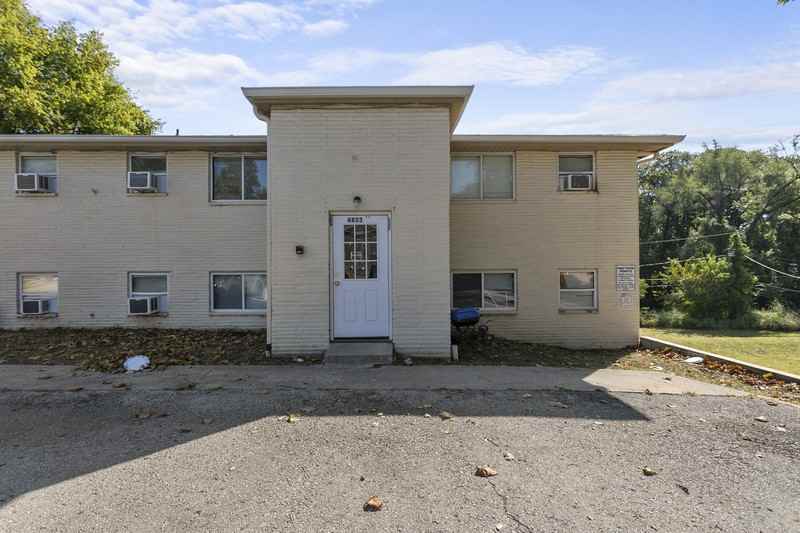 4825 Nw Homestead Ter - Photo 4 of 18