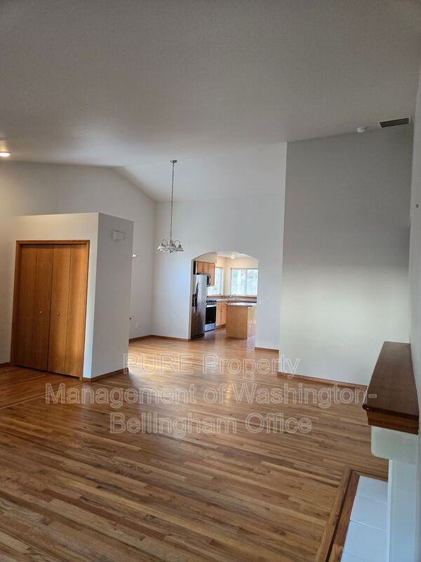 1325 Heritage Hills Ct - Photo 3 of 14