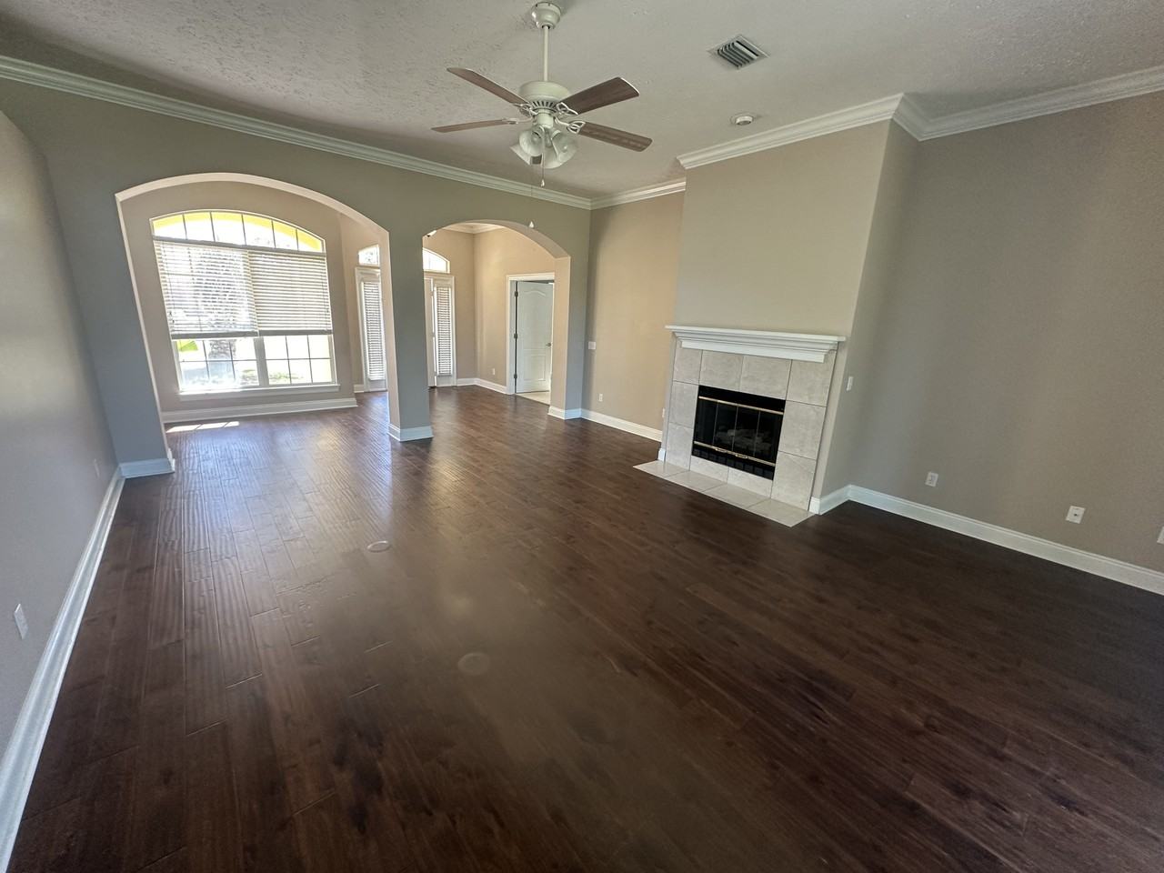 1517 Inverness Rd - Photo 4 of 11