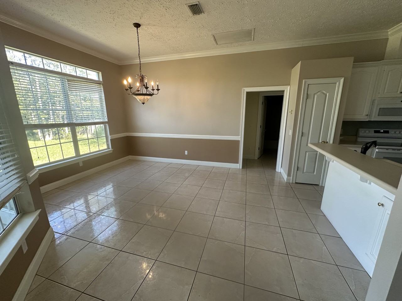 1517 Inverness Rd - Photo 6 of 11