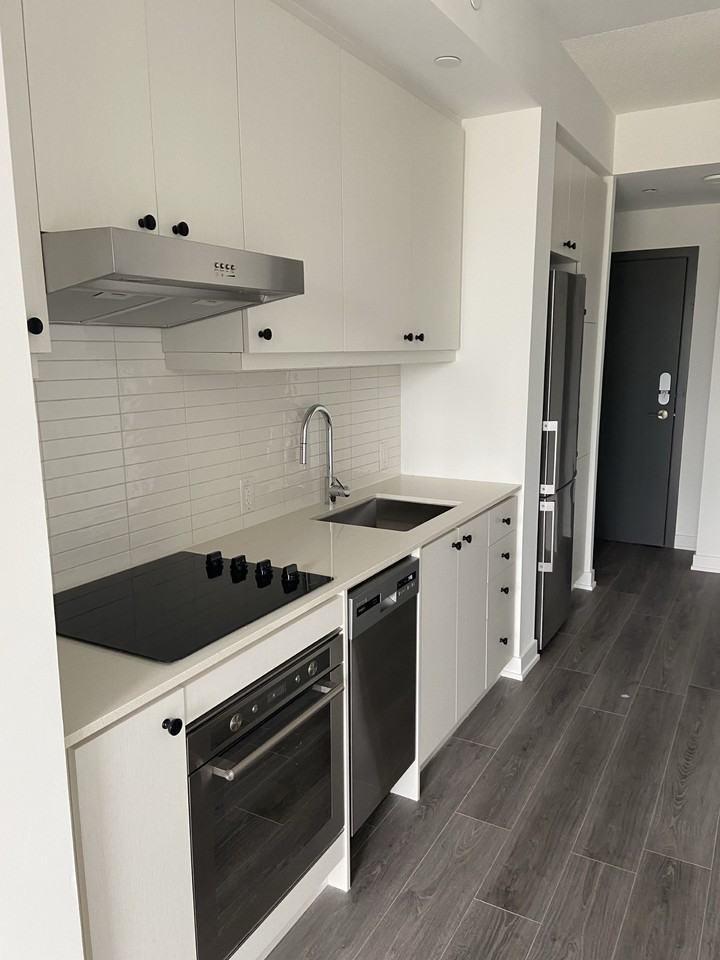 West Condos - Photo 2 of 6