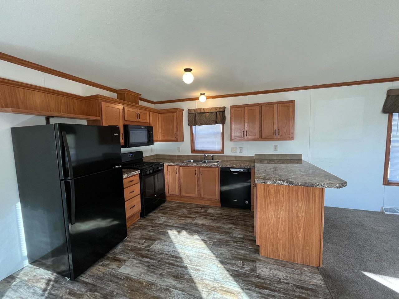 1432 Iowa Dr #T9 - Photo 7 of 28