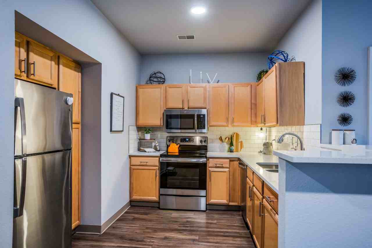 Liv Arbors - Photo 4 of 46