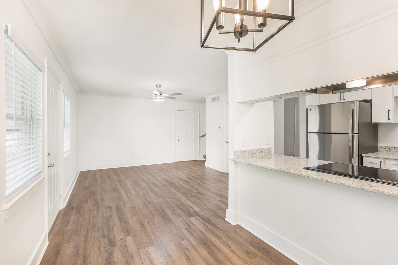 The Warwick - Utilities Included - Photo 5 of 25