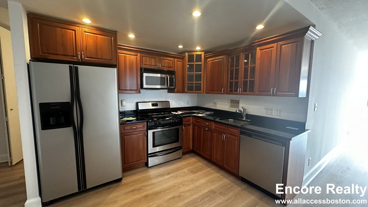 65 E India Row #17G - Photo 6 of 28