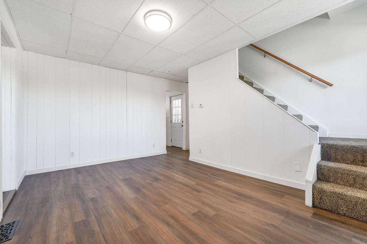 243 Hogans Way #NA - Photo 3 of 16