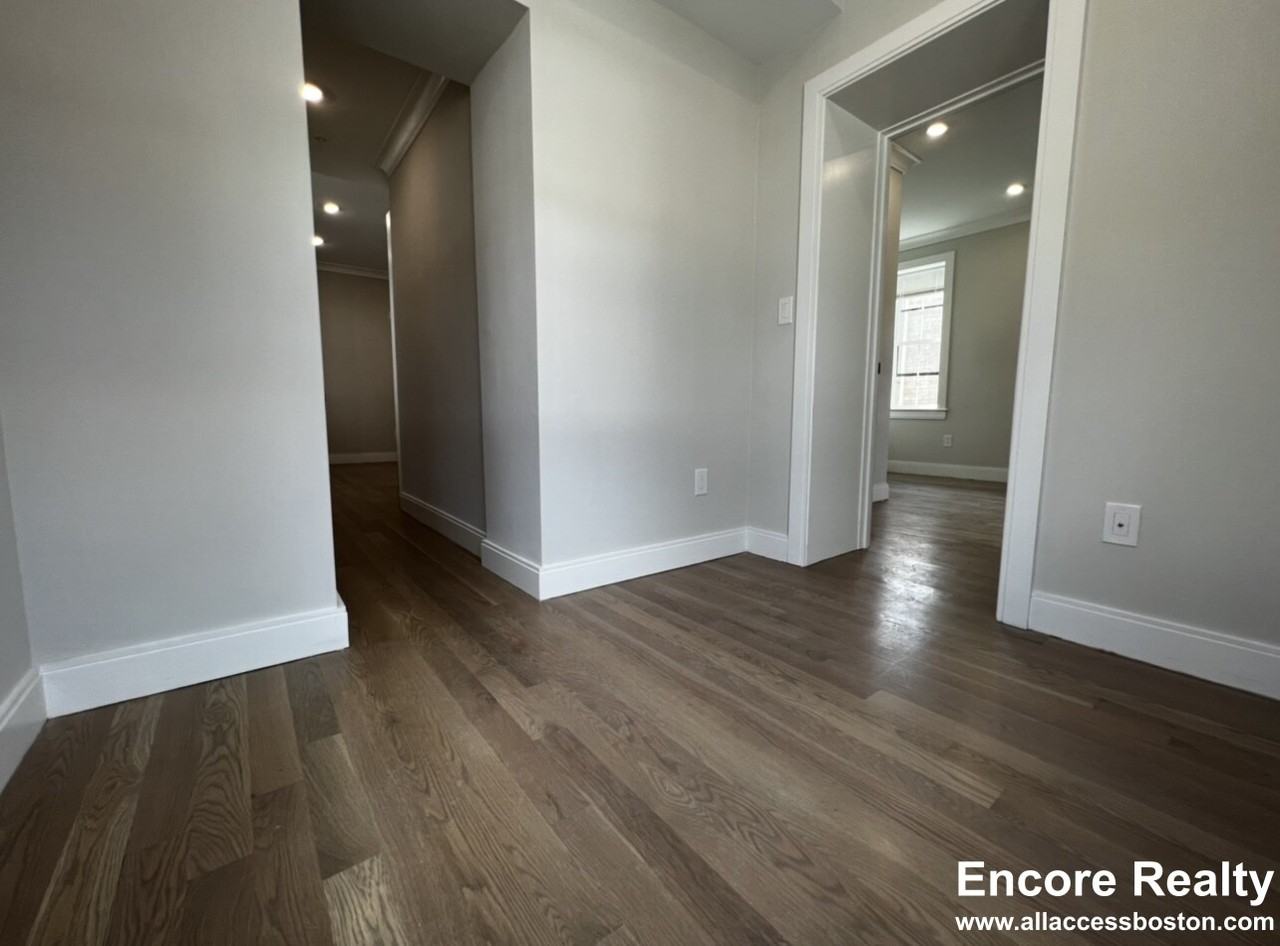 47 Englewood Ave #6 - Photo 6 of 14
