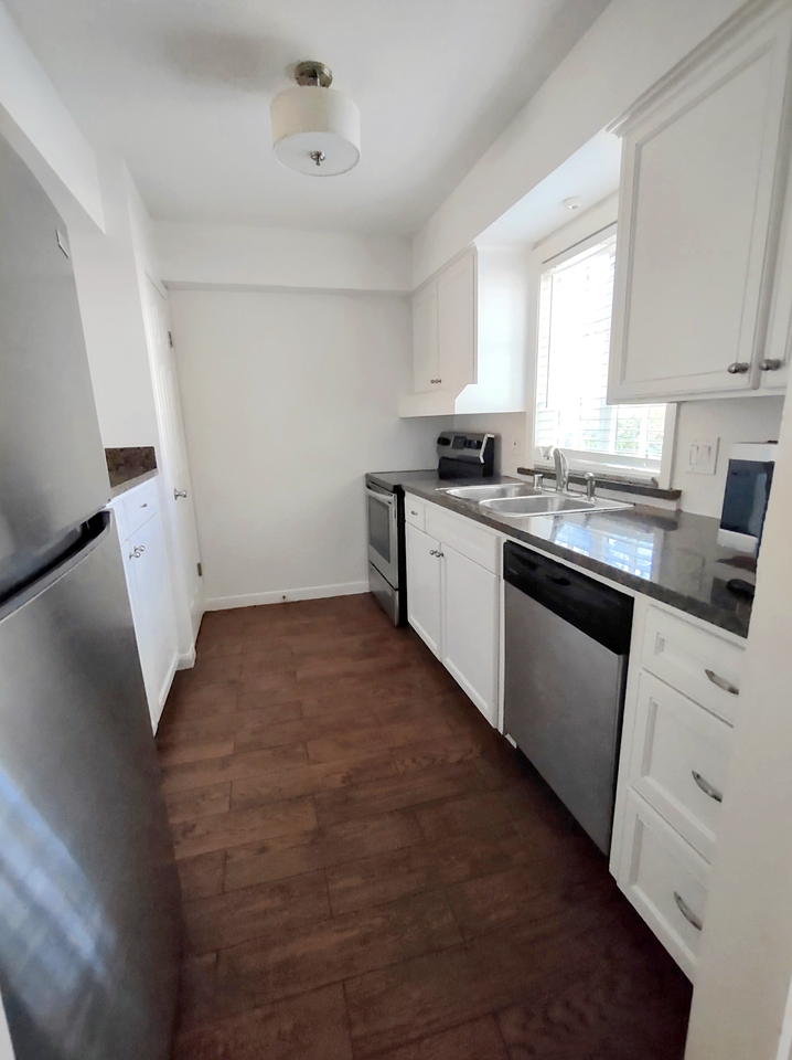 2700 Mason St #2704 - Photo 3 of 18