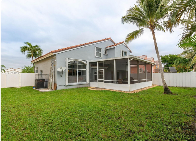 1031 Nw 192nd Ave #NA - Photo 3 of 17