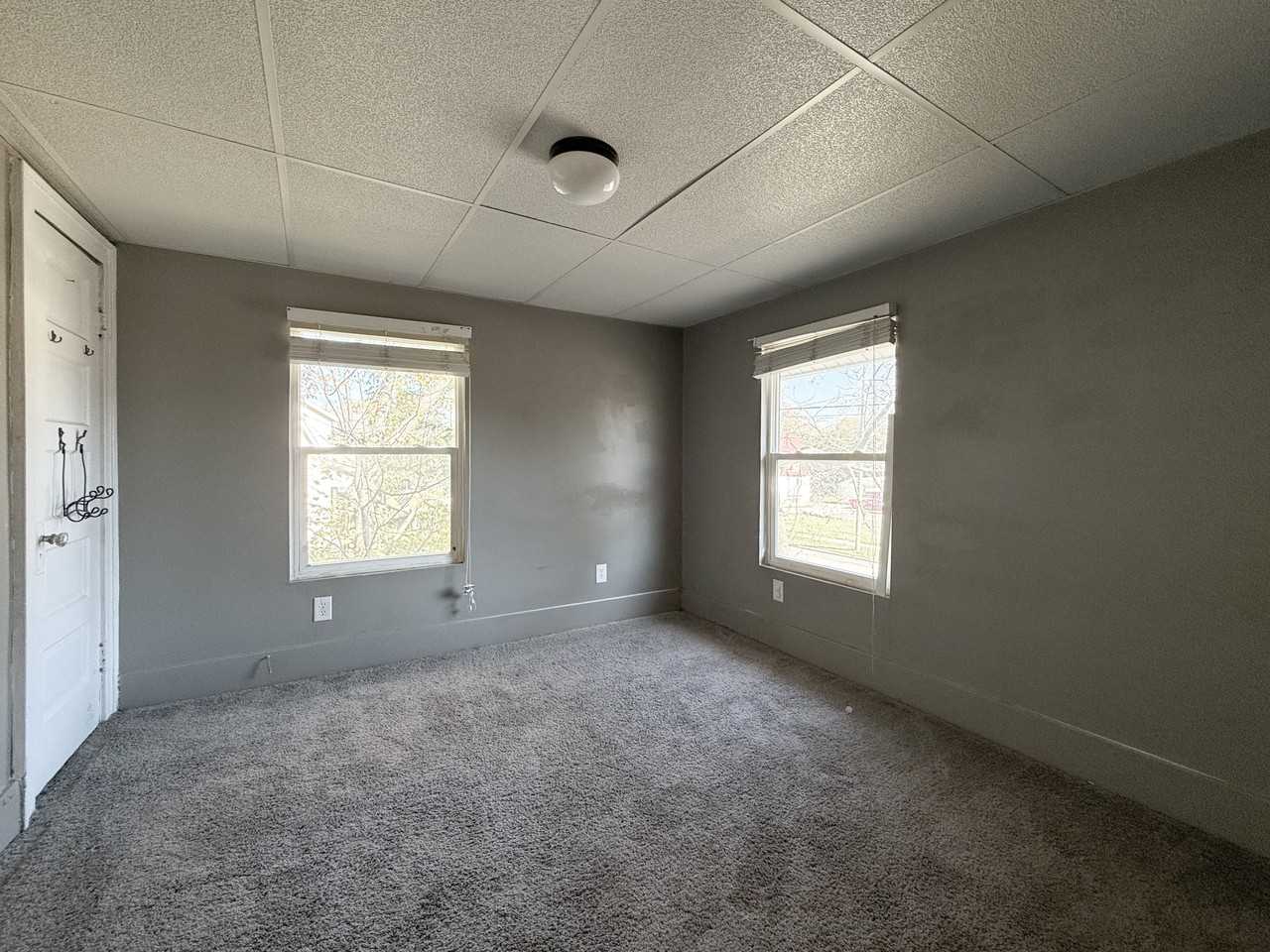 457 N Greenwood St #B - Photo 6 of 13