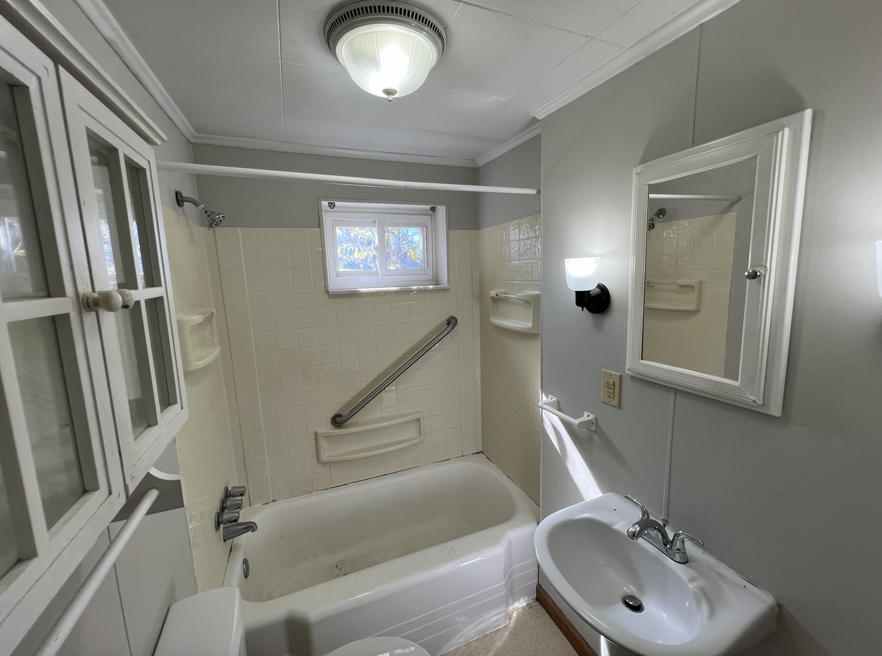 342 Crawford Avenue #1 - Photo 4 of 18