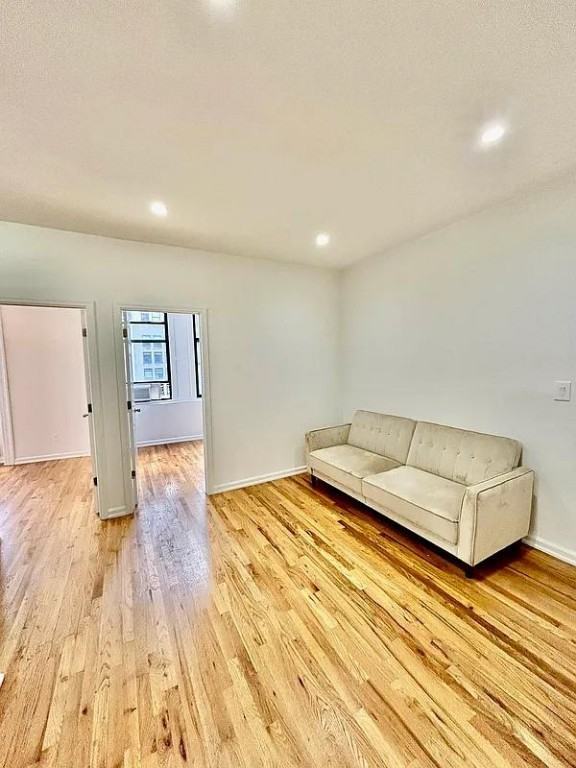 Maiden Ln #8B - Photo 2 of 5