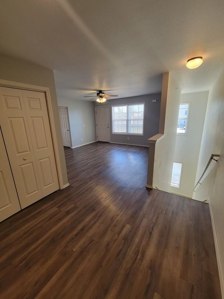 Revolutionary Square - Photo 5 of 34