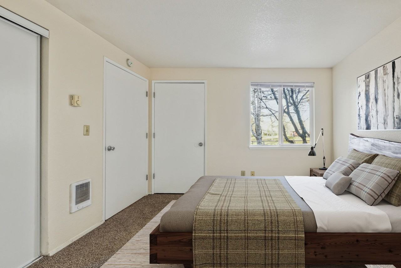 1645 NE 20th Street - Photo 5 of 6