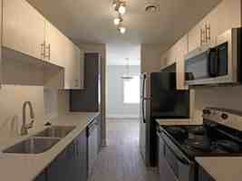 featured image of 301 N Mendenhall St