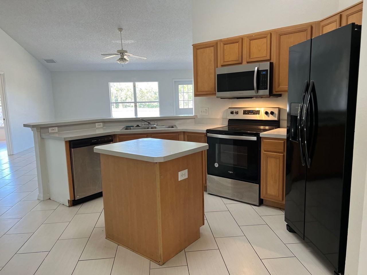 217 Grouper Ct - Photo 6 of 23