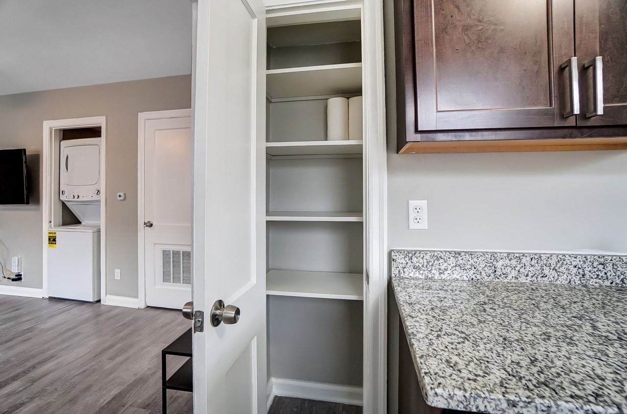 330 Helen - Photo 6 of 13
